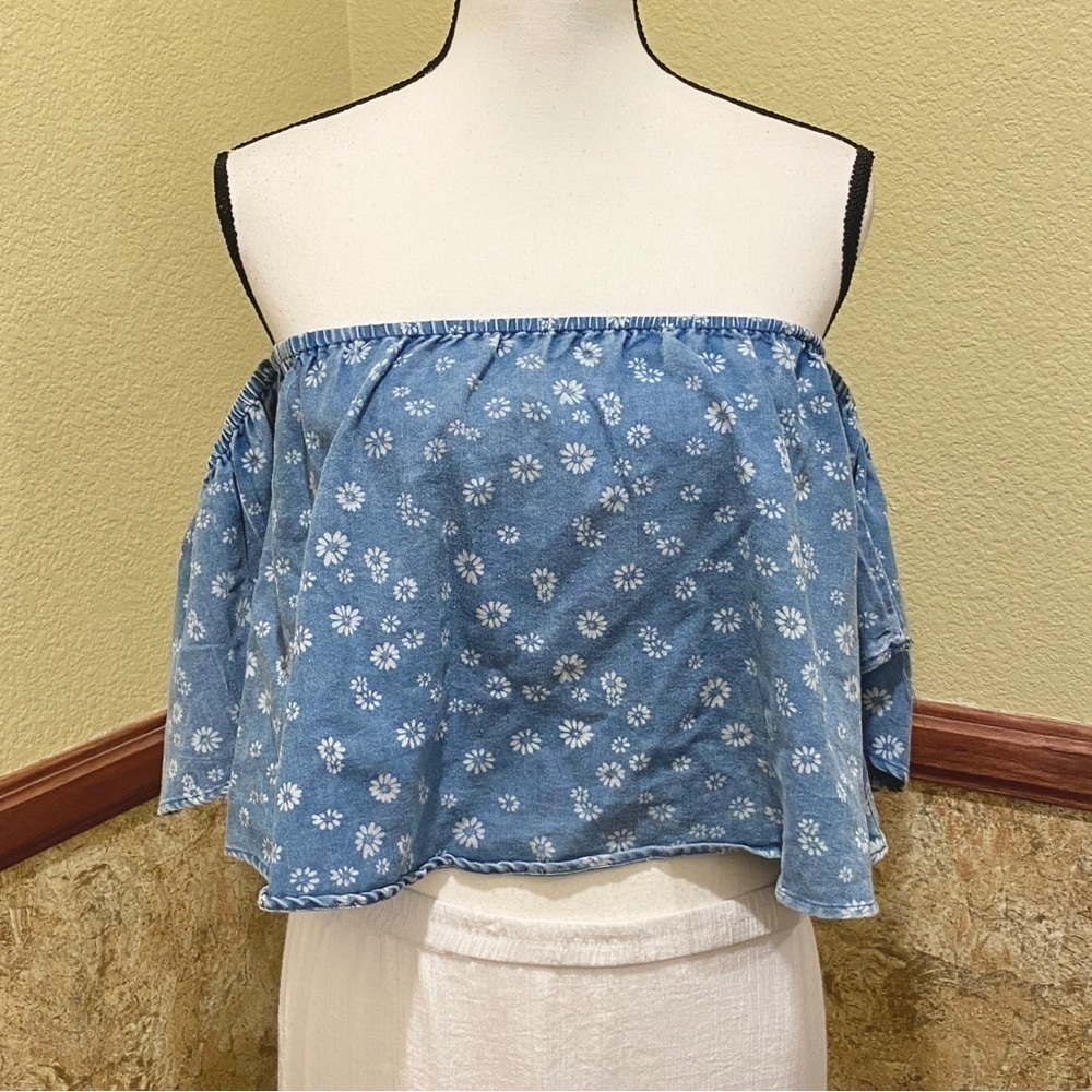 Lulus Carmelia Blue Floral Print Chambray Off-the-Shoulder Crop Top Size Small - Picture 9 of 10